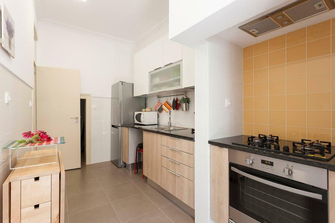 Sunny Orange Garden Apartment In Central Lisbon Bagian luar foto