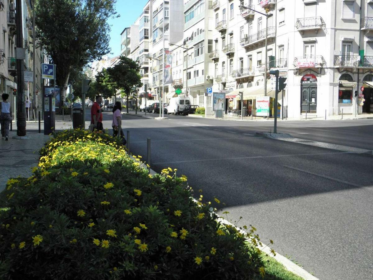 Sunny Orange Garden Apartment In Central Lisbon Bagian luar foto