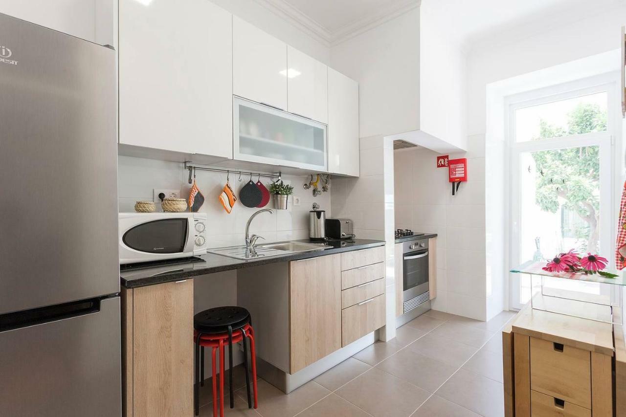 Sunny Orange Garden Apartment In Central Lisbon Bagian luar foto